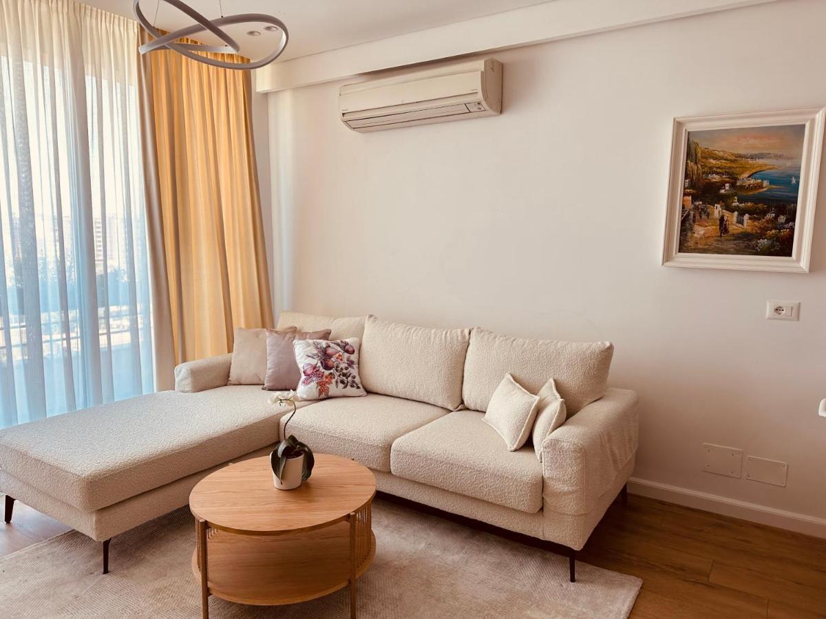 Madalin Seaside Apartment Vlore Luaran gambar